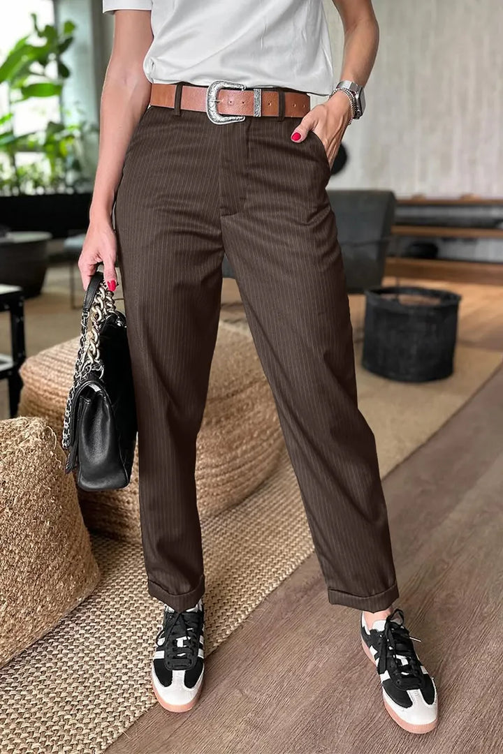 JANICE | ELEGANTAS BIKSES AR SVĪTRIEM
