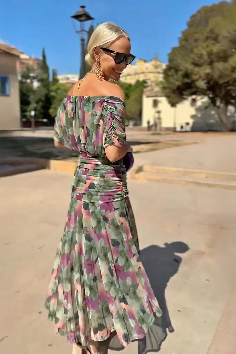 Louise | Eleganta Maxi Kleita ar V veida Izgriezumu