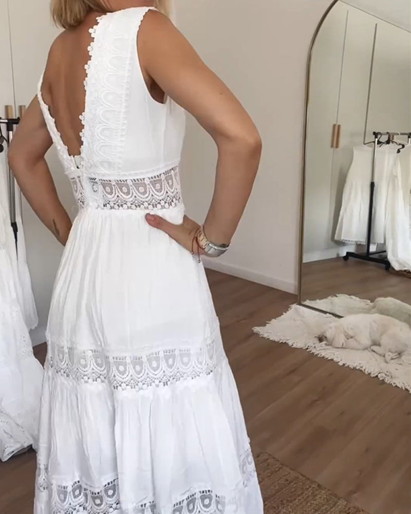 Kim | Vestido de encaje con escote en V
