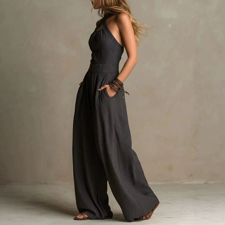 Marta | Mono Elegante Escote Cruzado