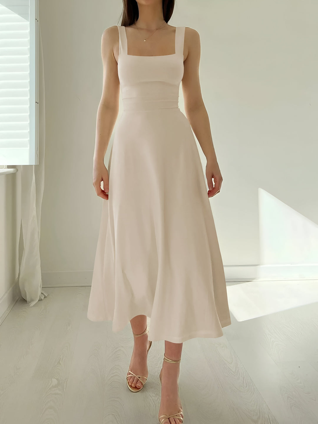 Siglinde™ – Moderns Midi Kleita