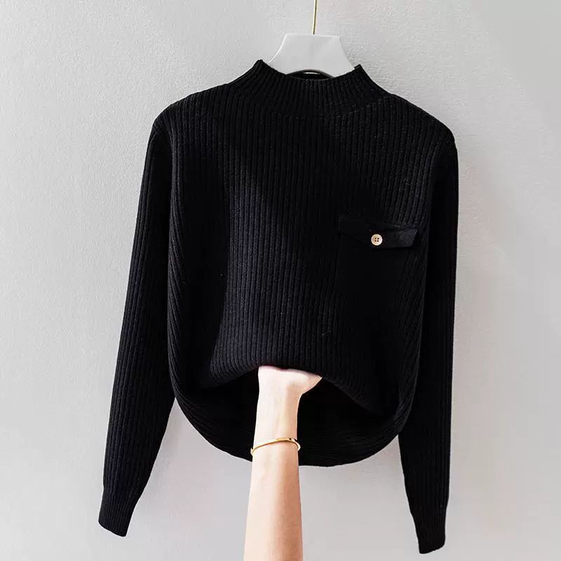 Elegante suéter de cuello alto de punto