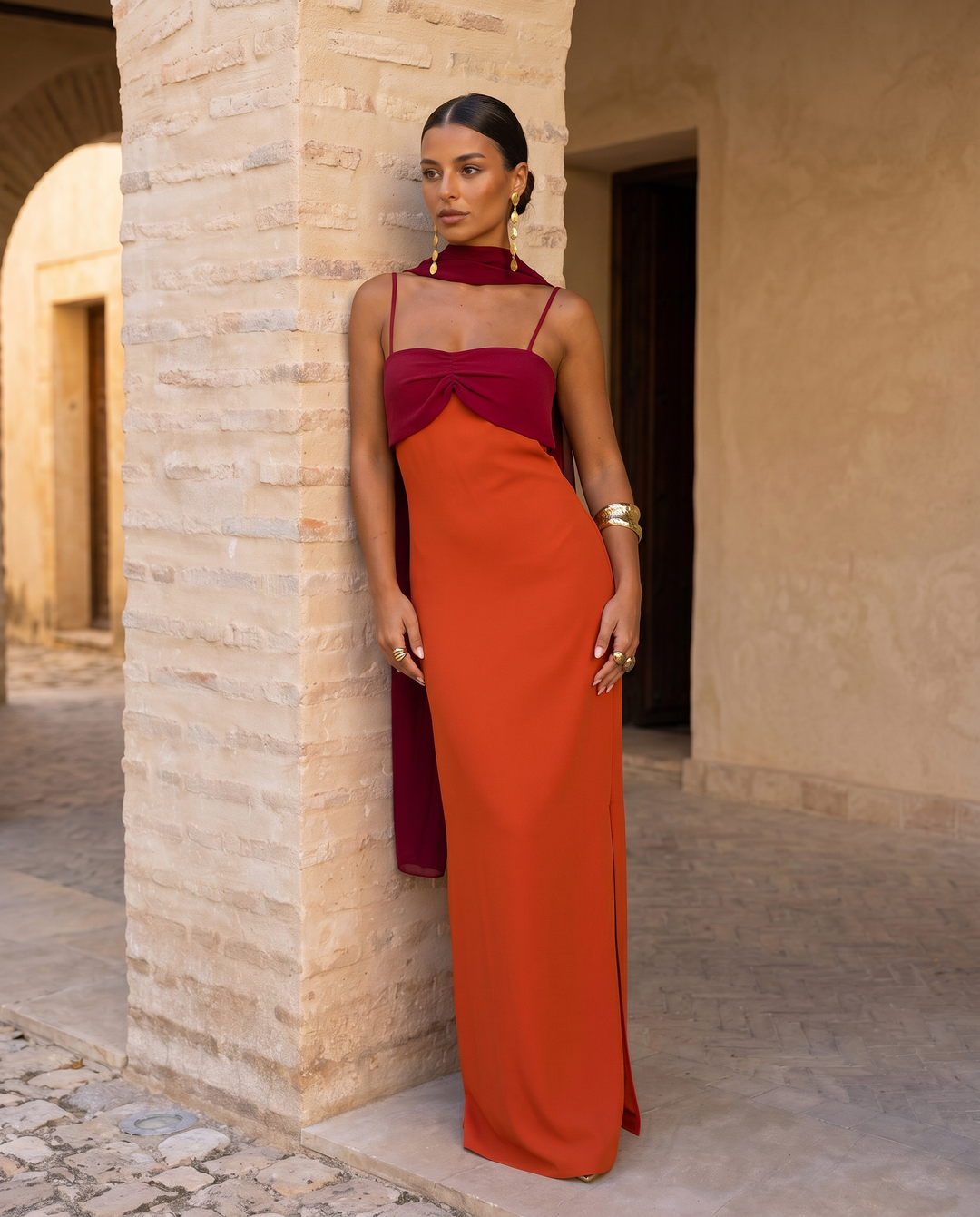 Laura | Vestido en naranja con escote en rojo (PRE ORDER 12-13 JUNIO)
